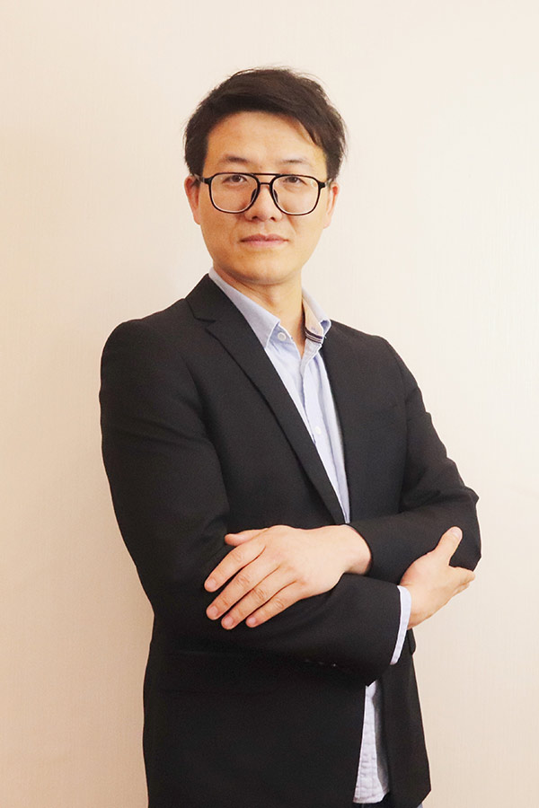 印台李林科 本科学历,毕业于西安石油大学