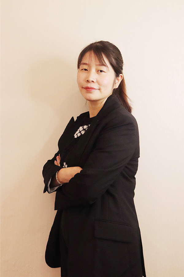 印台吕瑶 本科学历,毕业于陕西师范大学