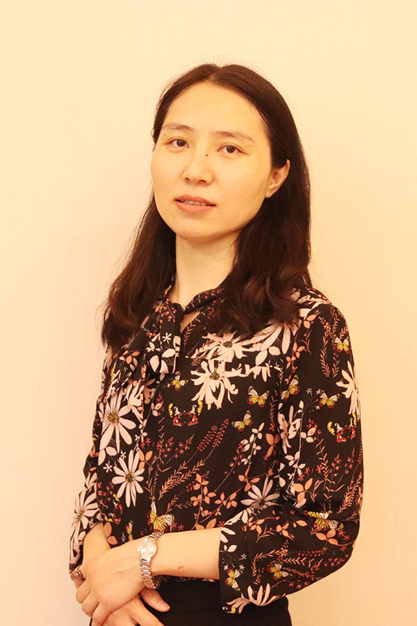 印台王晓娜 研究生学历,毕业于华南师范大学